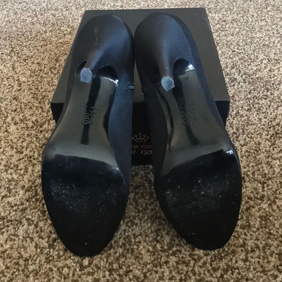 Nina New York Edina Heels - Picture 3 of 8